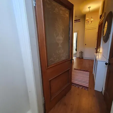 Apartamento The Flat With The Pink Door Edimburgo Exterior foto